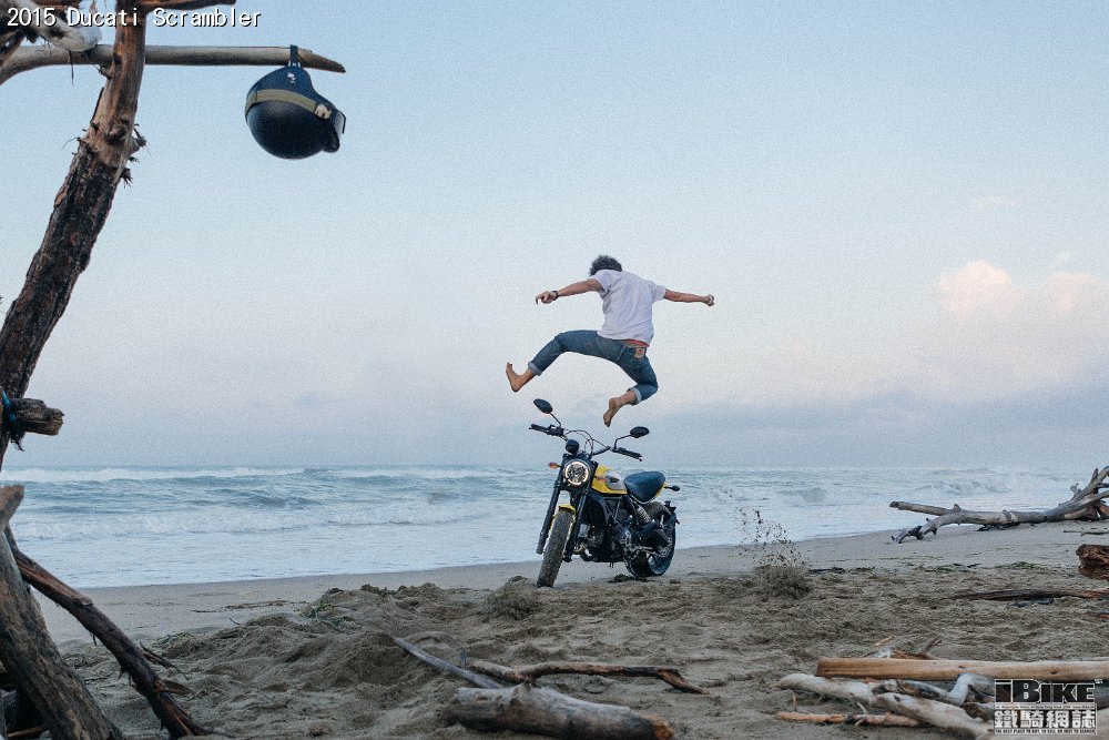 24-62 DUCATI SCRAMBLER